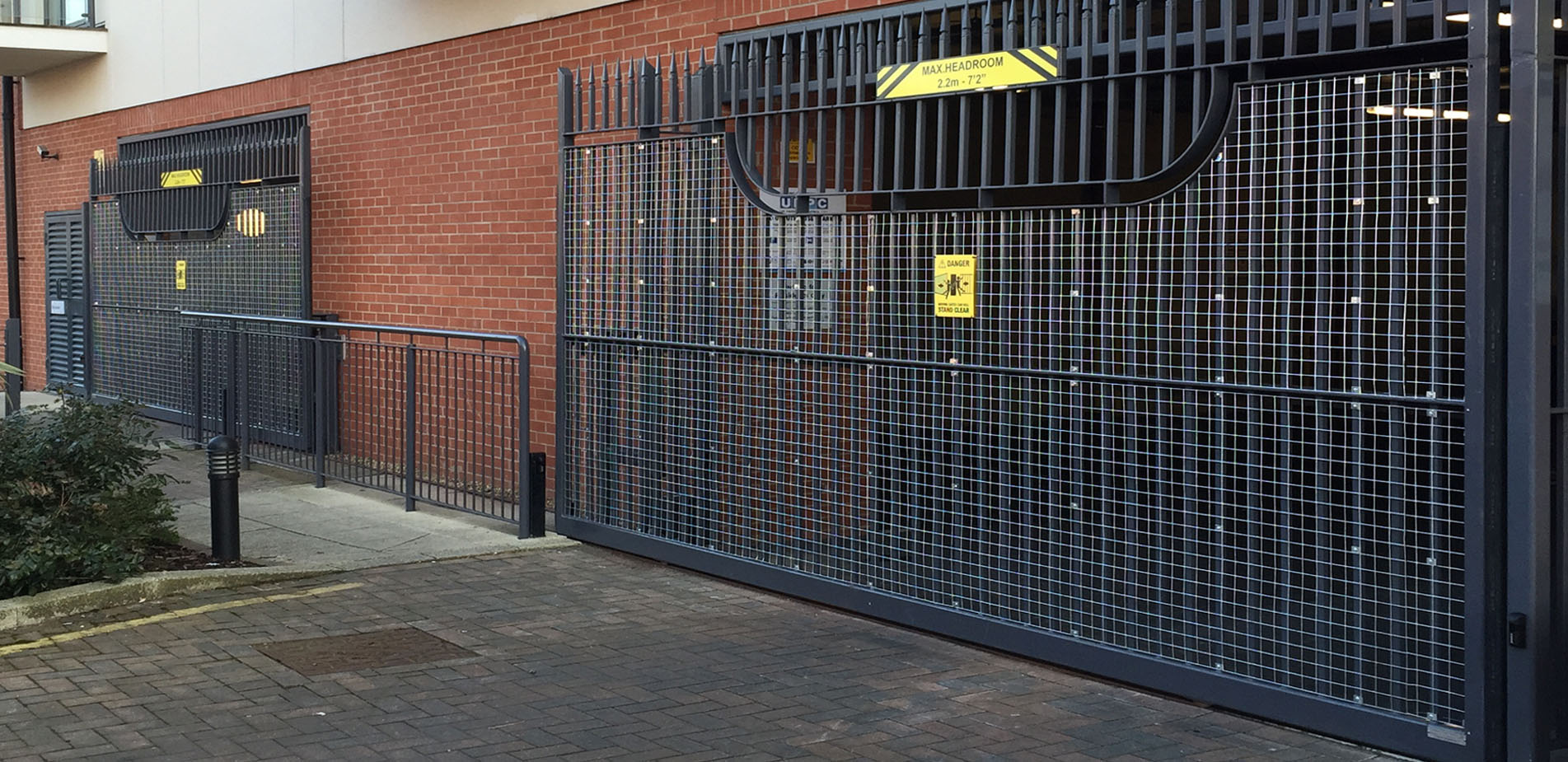 Metal Gates for Commercial Purpose
