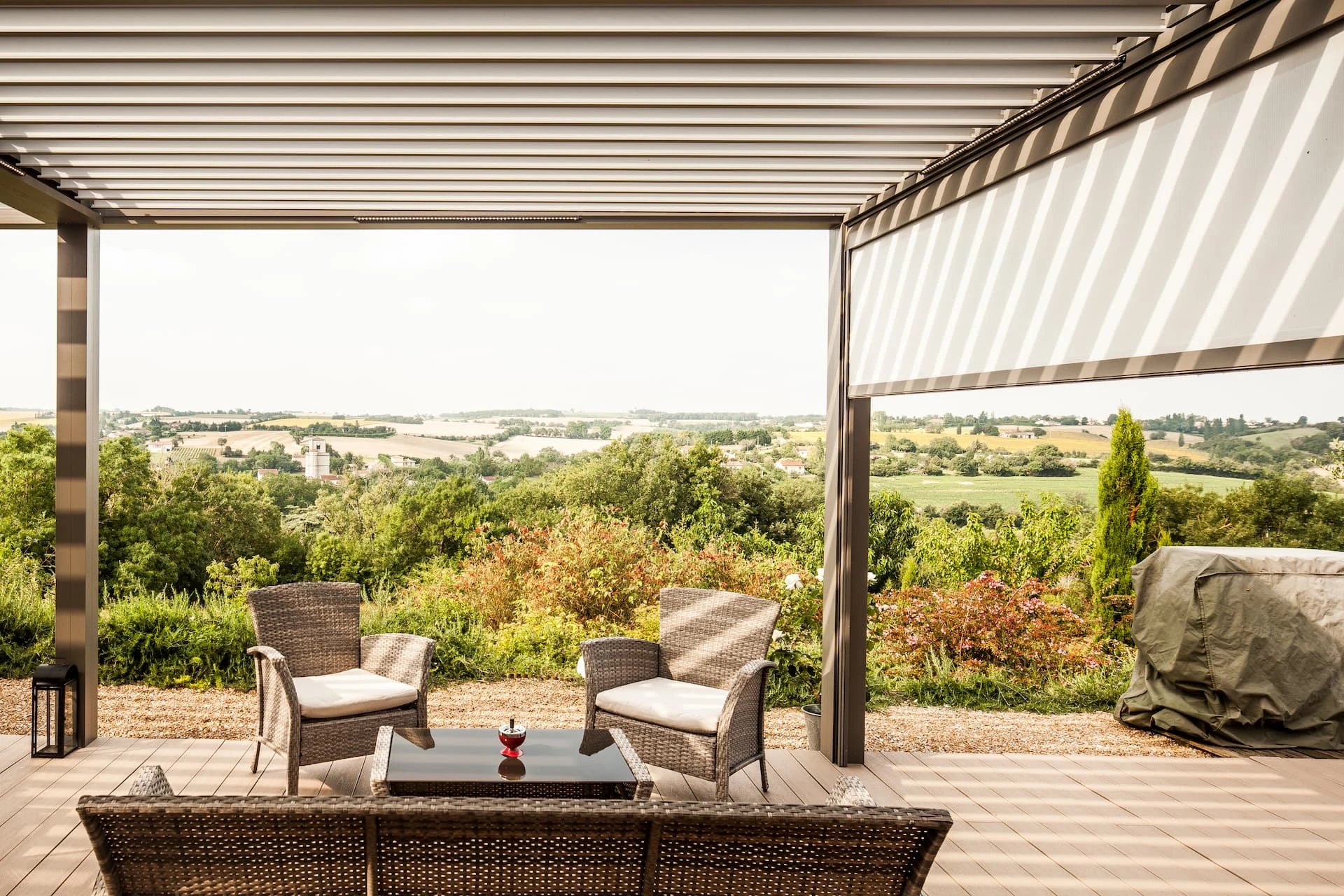 pergola bioclimatique aluminium